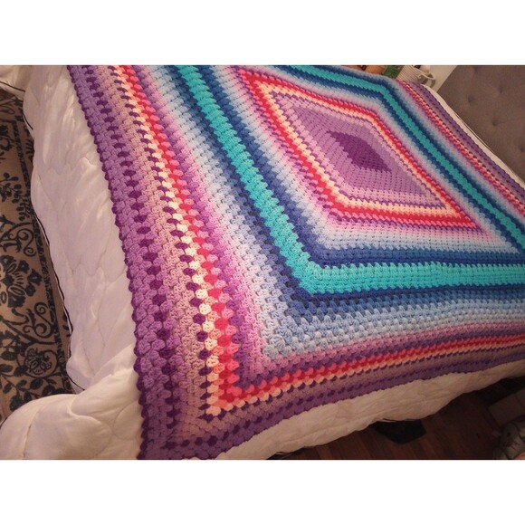 Vtg Vintage Handmade Crochet Afghan Throw Granny Blanket Rainbow 70" X 70" XL - Picture 3 of 10